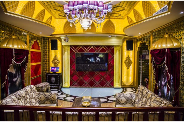 成都科幻夜生活养生休闲指南(成都 科幻)